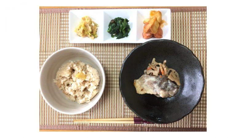 ワタミの宅食・白身魚の西京焼き盛り付け例